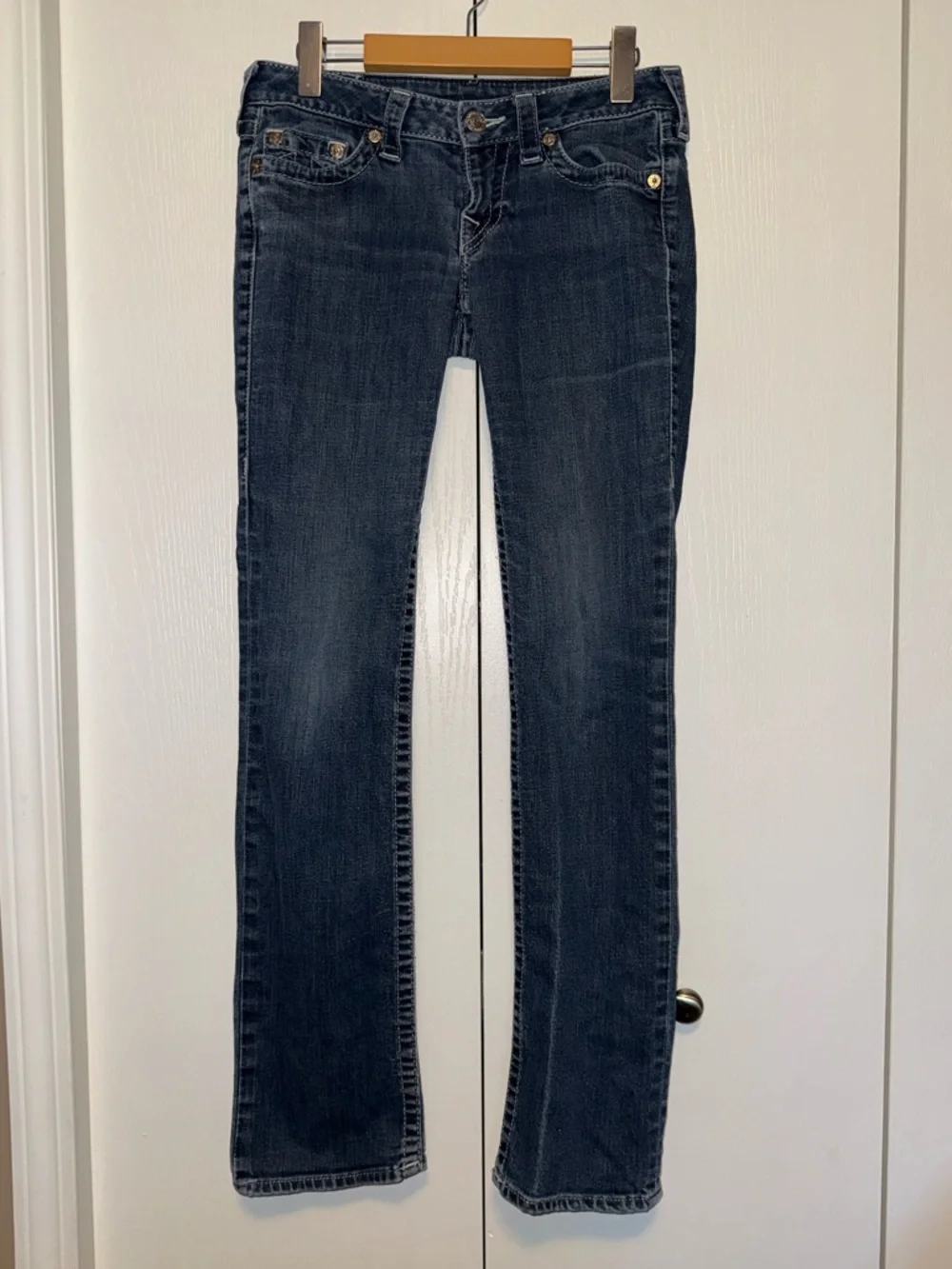 True Religion Billie Straight Embroidered Pockets Jeans - Picture 1 of 16